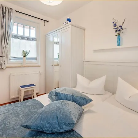 Paul-kuehne-str 4 Tintenfisch *