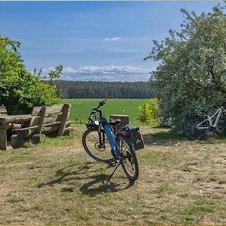 Paul-kuehne-str 4 Tintenfisch *