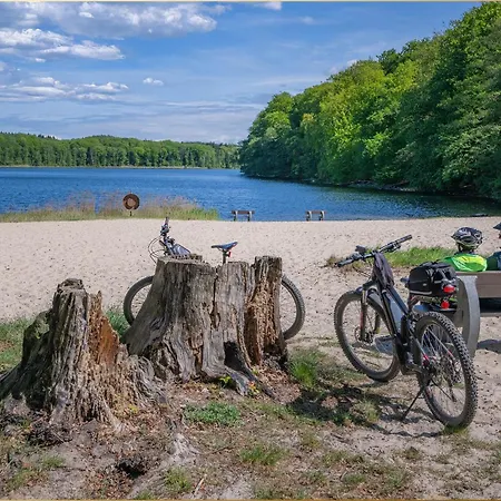 Paul-kuehne-str 4 Tintenfisch Апартаменты Козеров